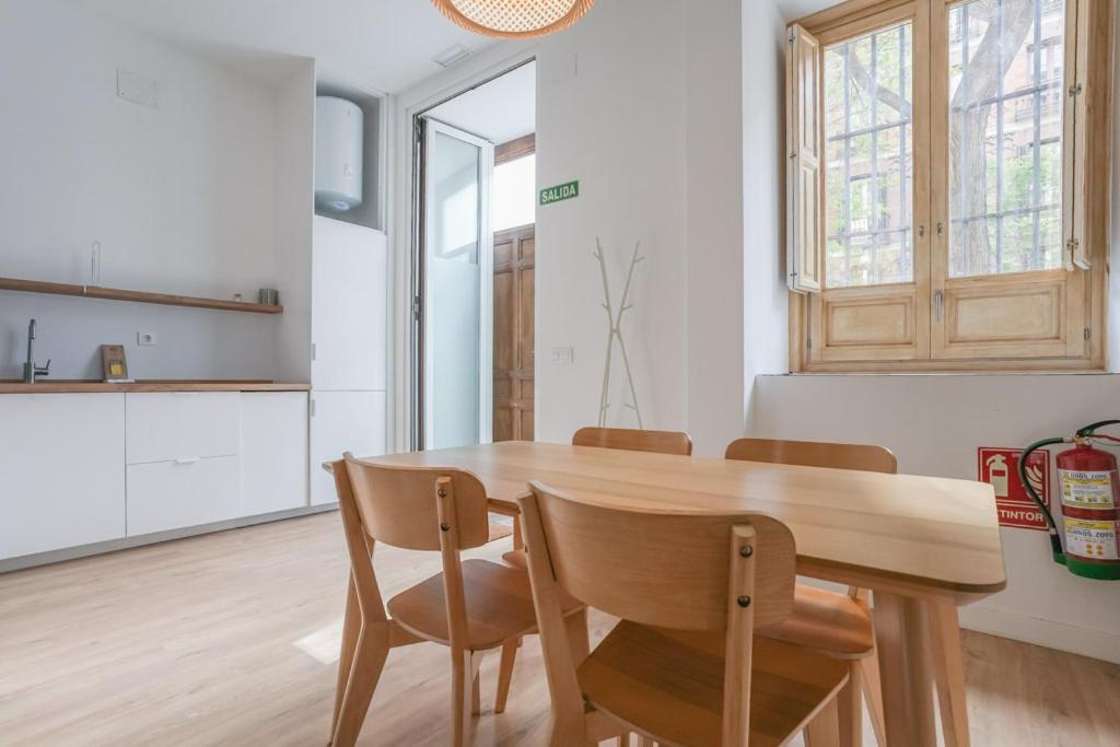 Modern Duplex-2Bedrooms 3Baths-Palacio Madrid Exterior photo